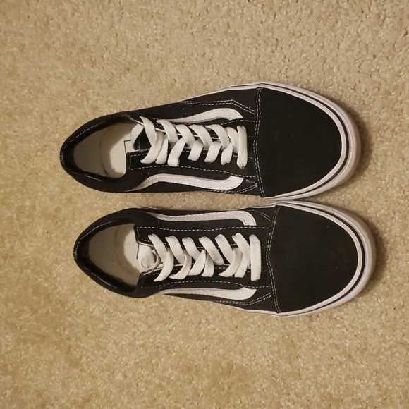 Black and White Vans - Picture 4 of 5